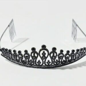 NWT UO Asteria Rhinestone Tiara